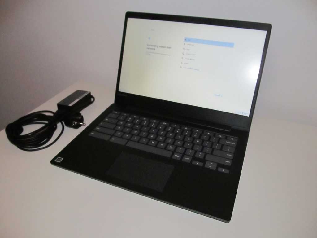 Lenovo - Chromebook S330 14