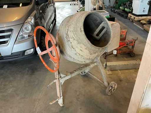 Akita RA 140L Betonmischer