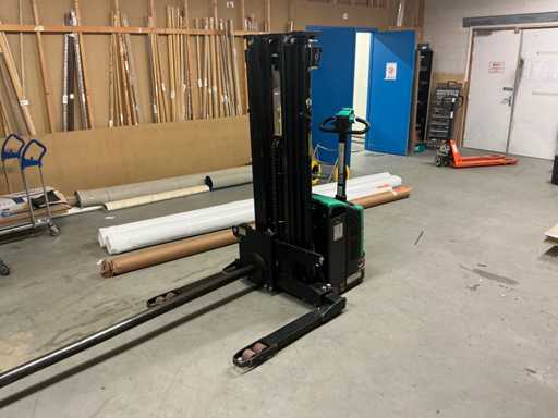 Mitsubishi - X-Traction - Elektrischer Hochstacker