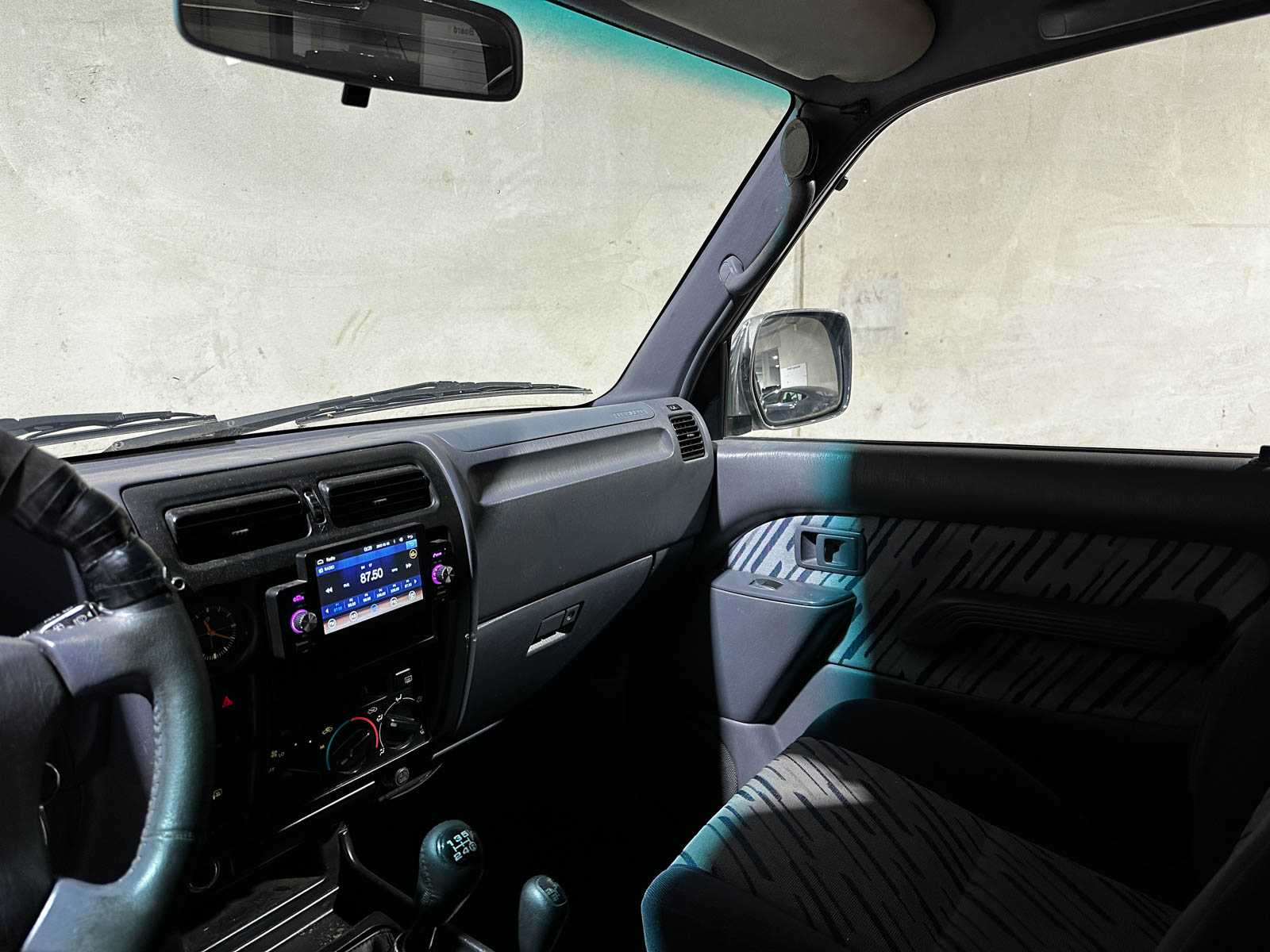 Toyota LandCruiser 90 3.0 HR Blind Van 123pk 2000 (Origineel-NL), 27-VS-NR