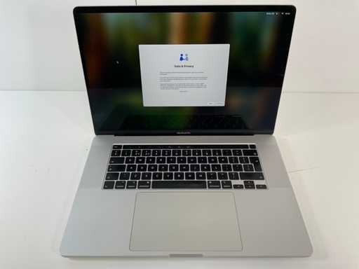 Apple MacBook Pro 16", Core(TM) i7 9th Gen, 16 GB RAM, 512 GB NVMe, AMD Radeon Pro 5300M 4 GB Laptop