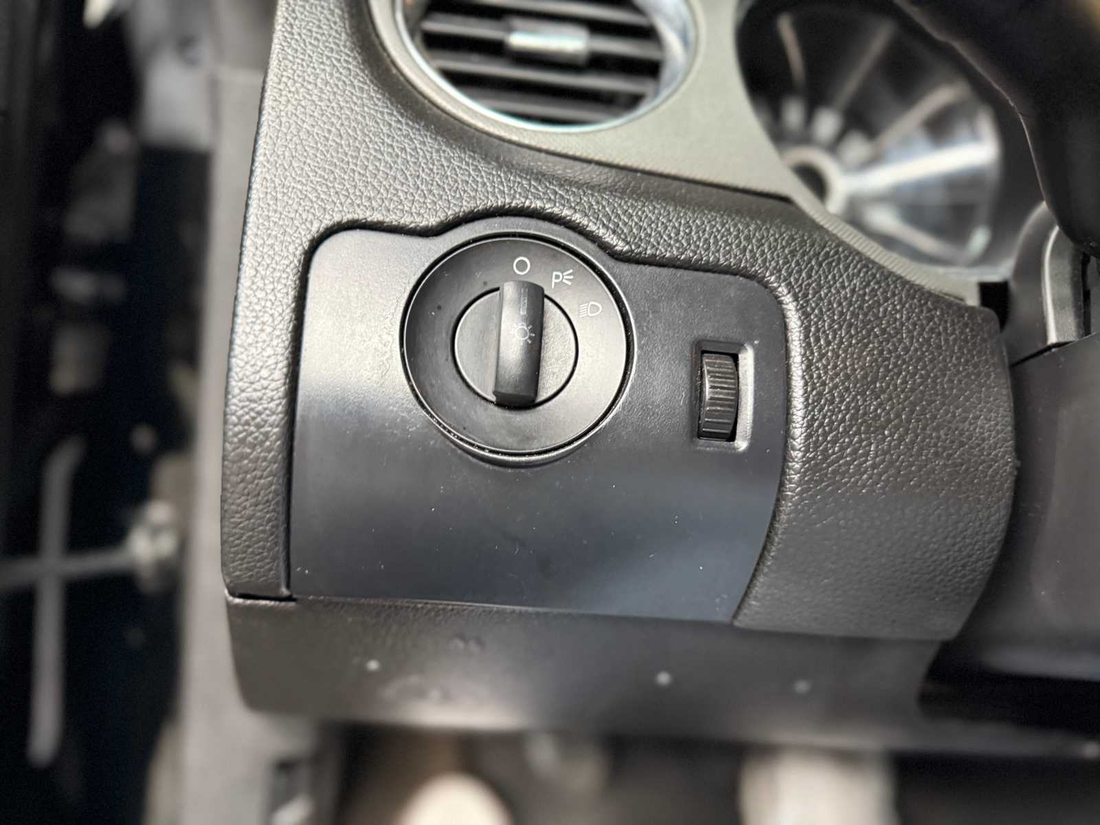 Ford Mustang 3.7 V6 305pk 2012 Coupe -Handgeschakeld-