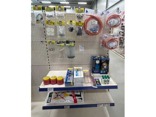 Campingausrüstung (64x)