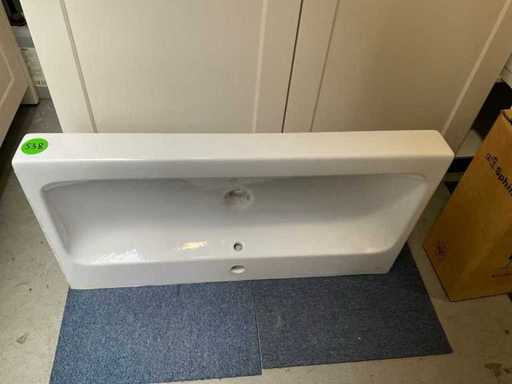 Sphinx-Waschbecken 90x48cm