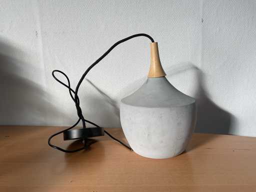 Lamp? suspendat? Dutchbone