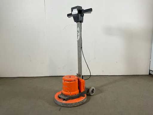 Ponceuse de sol rotative Numatic HFM 1515 2016