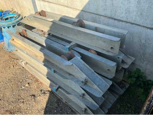 Lot of cable reel holders (11x)