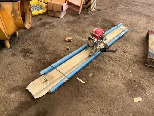 Motor vibrating screed DEFECTIVE