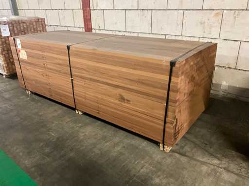 Trave in legno duro (450x)