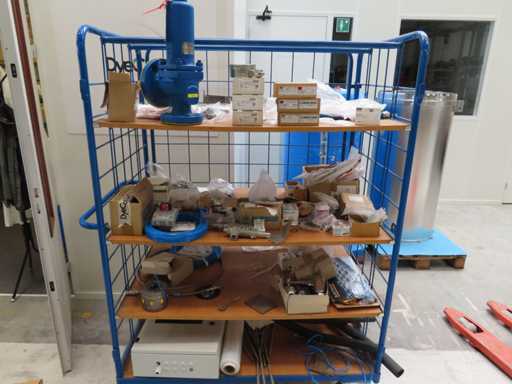 Lotto di parti per macchine