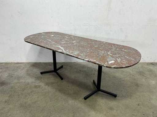 Satelliet - Restauranttafel met stenen blad