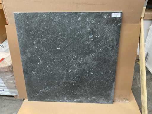 Dom Vibes Dark 90x90 cm Fliese 32,4 m²