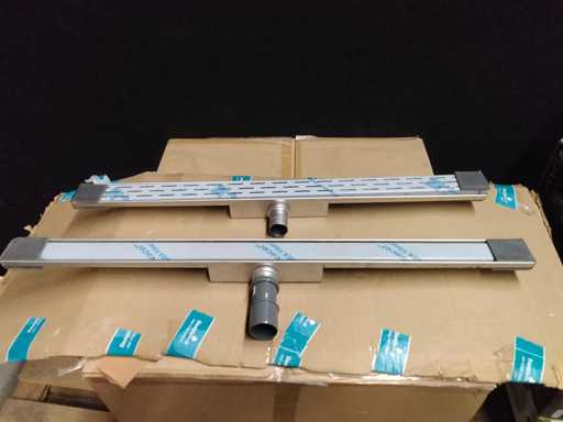 Canale de scurgere a apei de du?. (2x)