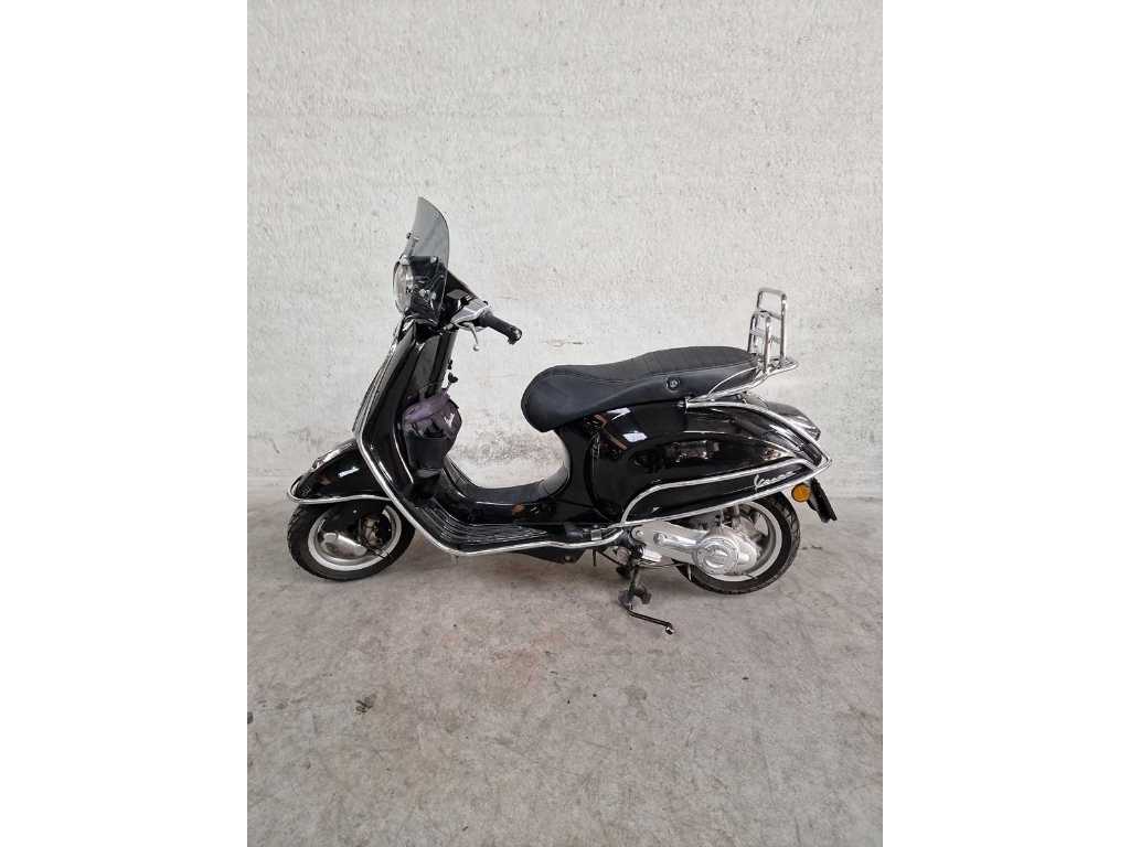 Vespa - Moped - Primavera 4T - 45km