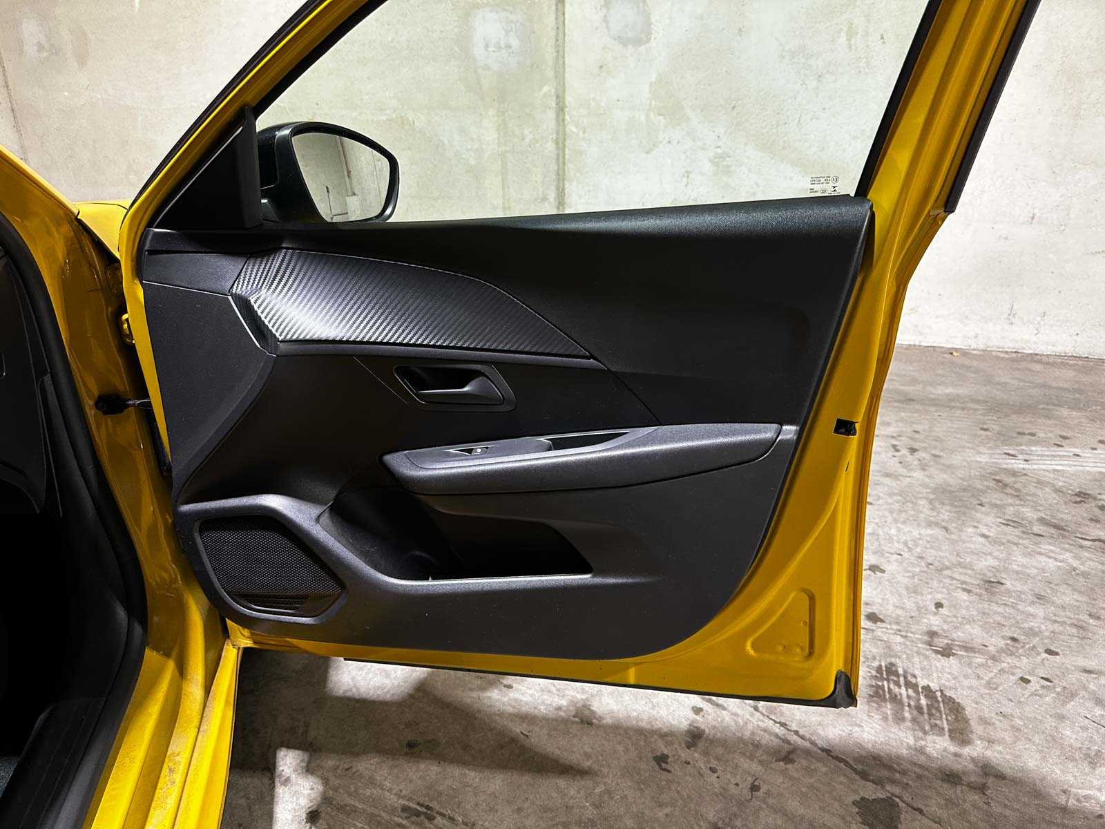 Peugeot 208 1.2 PureTech Like 75pk 2013, R-956-ZL