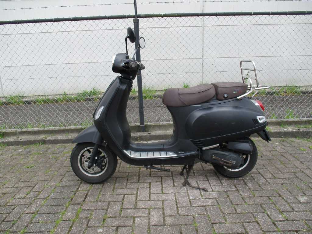 GTS - Snorscooter - Toscana Pure - Scooter