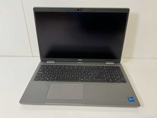 Computer portatile Dell Latitude 5520 15.5", Core(TM) i7 11a generazione, 32 GB di RAM, 512 GB di RAM