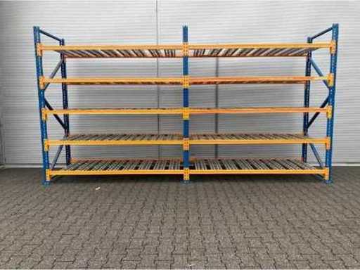 Warehouse inventory, machines, cleaning machines & internal transport