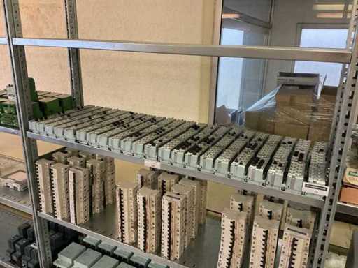 Siemens 6ES7 194-4C850-0AA0 Connector (66x)