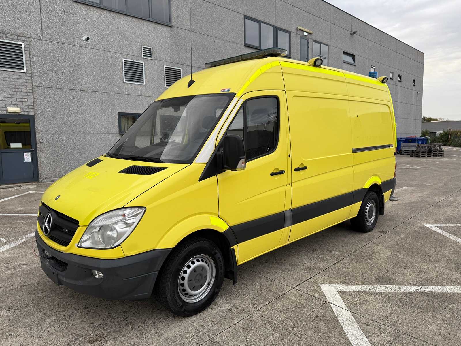 MERCEDES – 2013 – AMBULANCE – Ambulance