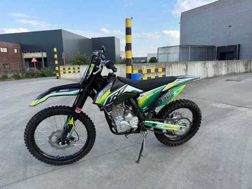 CRZ - 300 S - DIRT BIKE - Motorcycle
