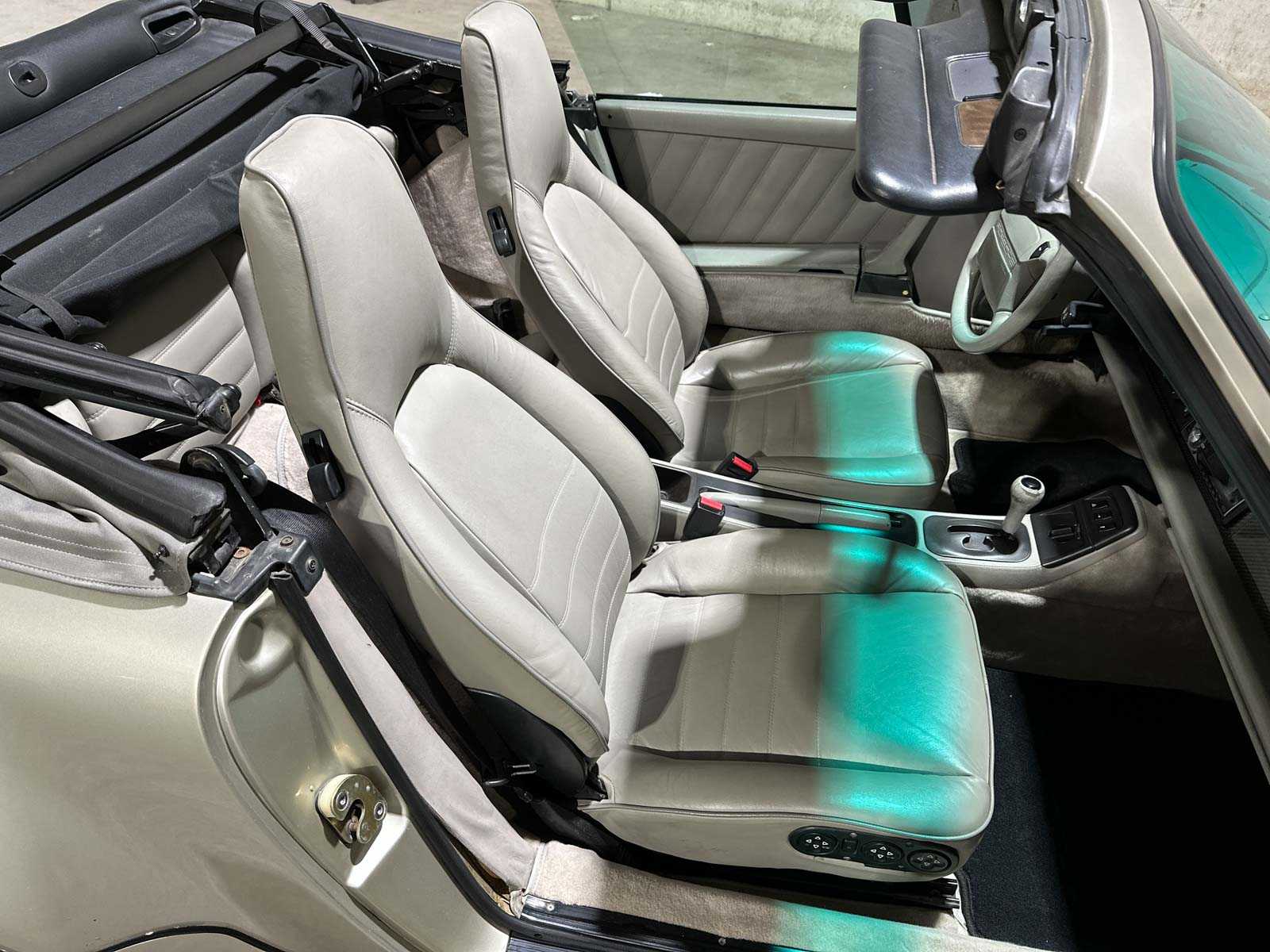 Porsche 911 Carrera 4 3.6 -Automatic- 250hp 1990