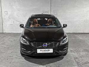 Volvo V60 2.4 D6 Twin Engine Summum 220hp 2015 Plug-In Hybrid, HR-946-F