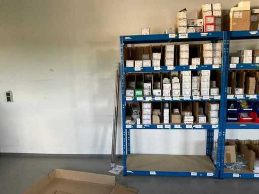 Konvolut hochwertiges Installationsmaterial