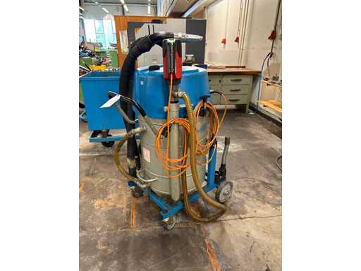 RINGLER 100 W2E Industrial Vacuum Cleaner - 2014