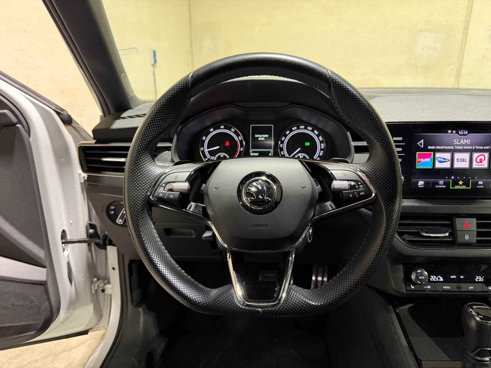 Skoda Kamiq 1.5 TSI ACT Sport Business 150pk 2021 Automaat, R-487-GS