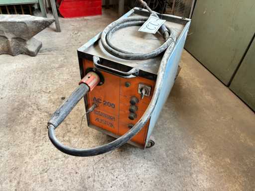 CLOOS AC 200 MIG/MAG Welding Machine