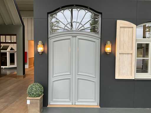 Puerta exterior doble