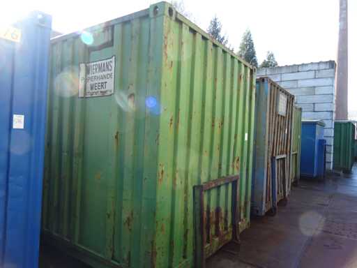 Poubelle à câble fermé