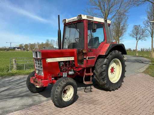 1987 international 743 xl /745 xl Tweewielaangedreven landbouwtractor