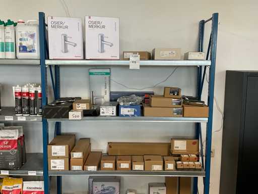 Lot de robinetterie et d’accessoires de salle de bain