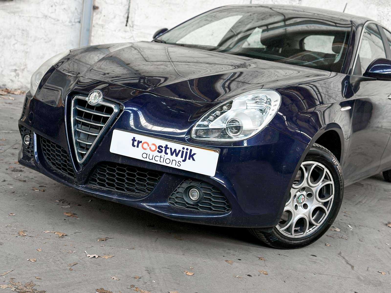 Alfa Romeo Giulietta 1.4 T Distinctive 170pk 2012 (Origineel-NL), 00-XKP-5