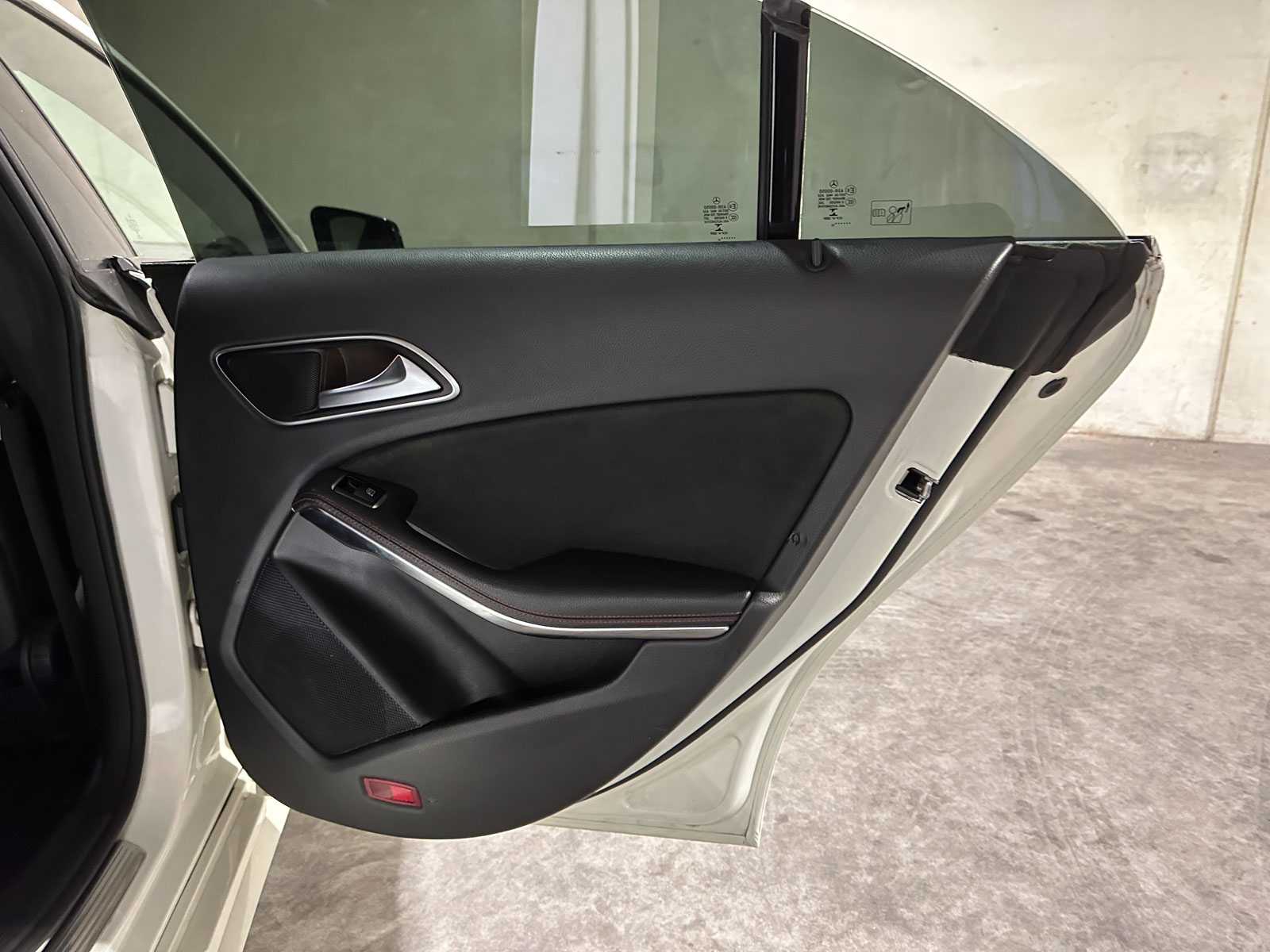 Mercedes-Benz A200 Edition 1 CLA-klasse 156pk 2013, 7-SBB-99