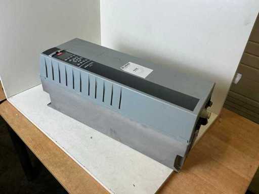 Danfoss Adap-Kool-Antrieb AKD102P30KT4 Frequenzwandler