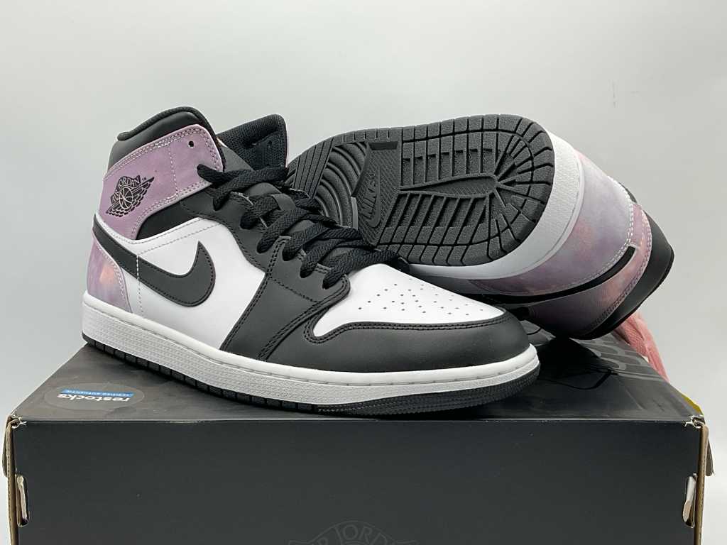 Jordan 1 mid cheap 45