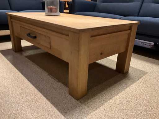 D?bowy stolik kawowy