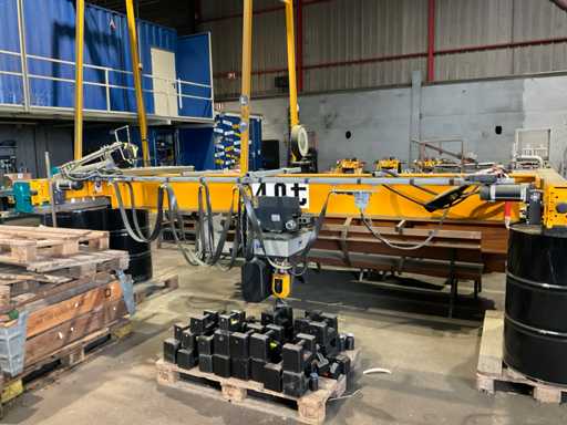 2010 SWF FNU Bovenloophalkraan