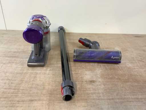 DYSON V8 Stabstaubsauger