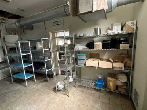 Magazijnstelling met inhoud (4x)