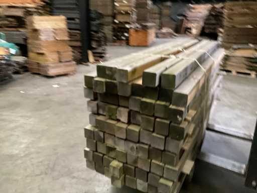 Kiefern-imprägnierter Gartenpfosten 180x8,8x8,8 cm (68x)