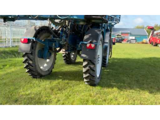 cf267ec9-a97c-4d6b-9646-bf5616558e6a.mp4