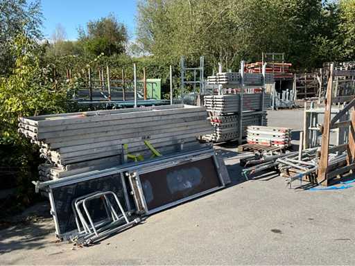 Partij steigermateriaal