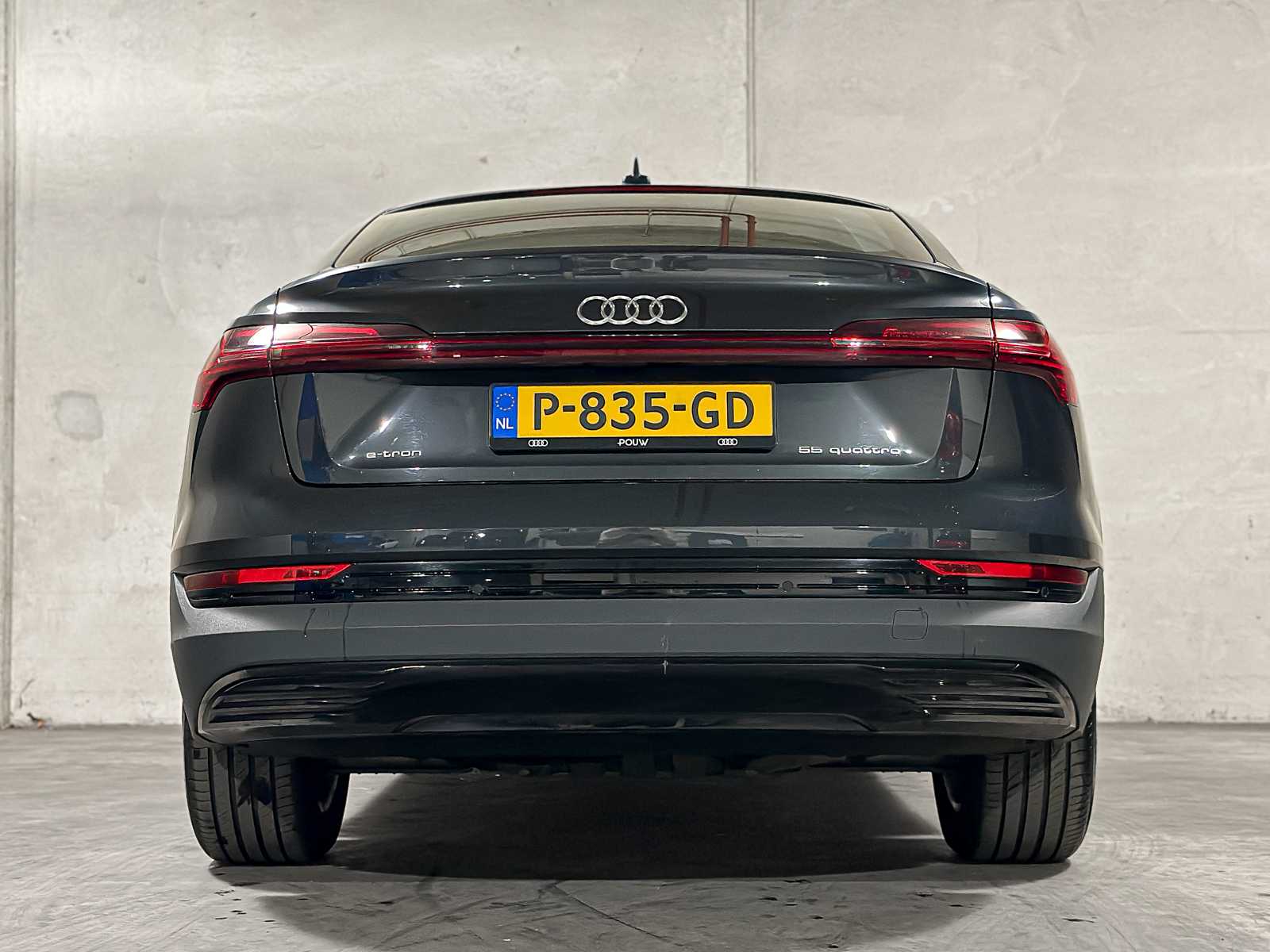 Audi e-tron Sportback 55 quattro edition 95 kWh 408pk 2022 (Origineel-NL + 1e eigenaar), P-835-GD