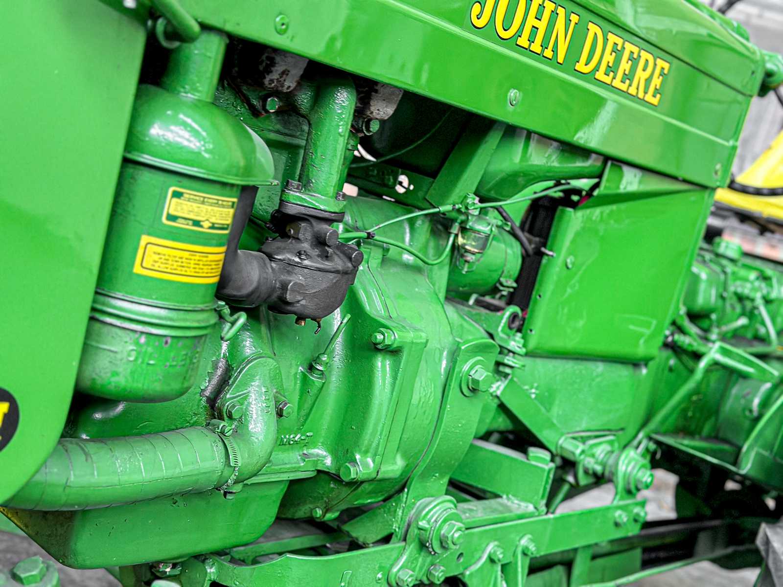 John Deere Model M 2-Cilinder 20pk 1952 Trekker Olditmer