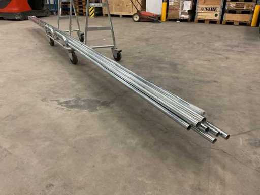 600cm Batch of steel central heating pipes, 13 pieces