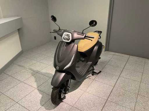 2022 Escoo Bayesa E-Scooter